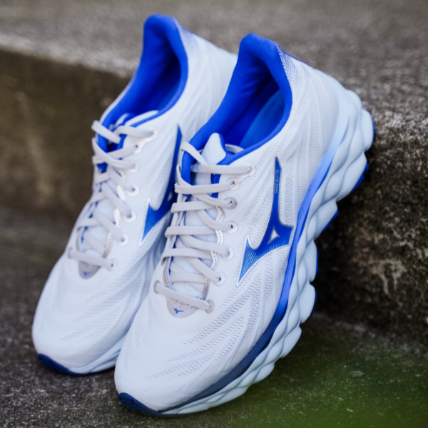 Mizuno Wave Sky 8